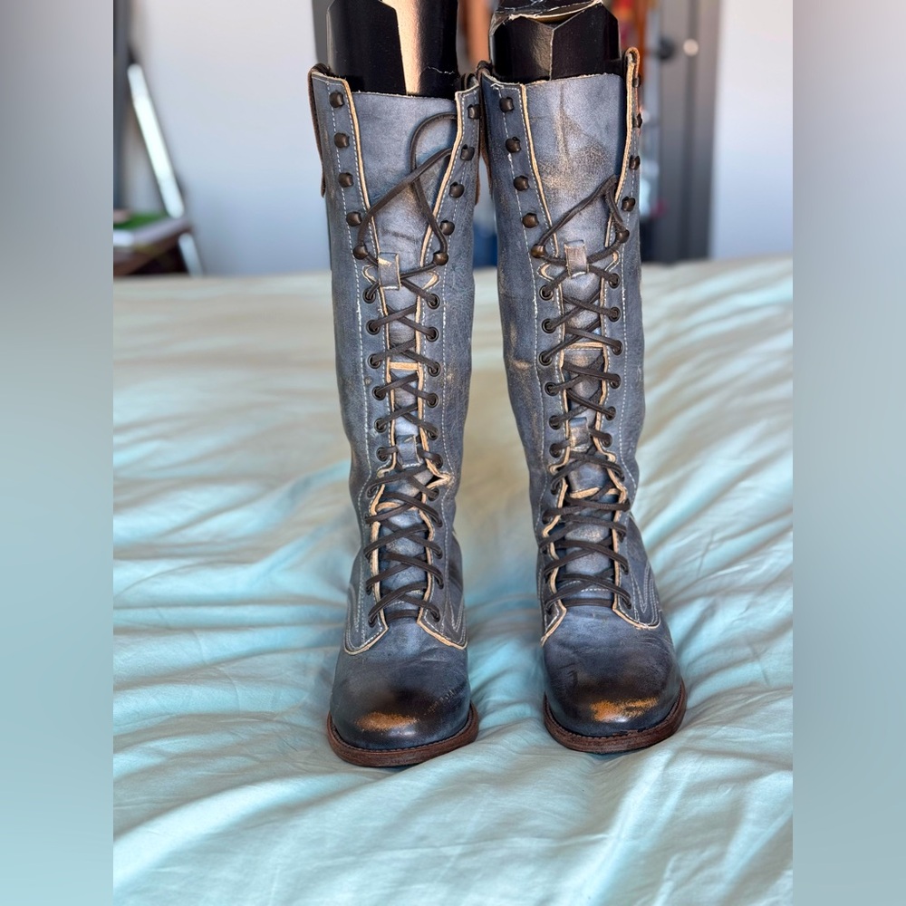 FreeBird Ice Grany Lace Up Boots Distressed Size 10